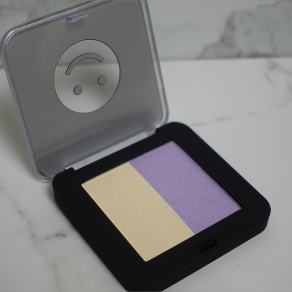 The Crème Shop Powder‎ Highlighter - Picture 4 of 7